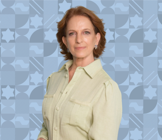 Célia Parnes publica artigo no Estadão sobre impactos dos conflitos nas diásporas