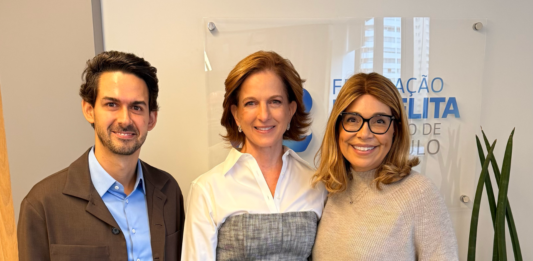 Diretoria da Federação Israelita SP recebe Cris Monteiro e Gerson Pires