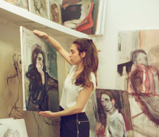 Projeto com Helena Kozuchowicz promove encontros entre arte e memória no Memorial do Holocausto
