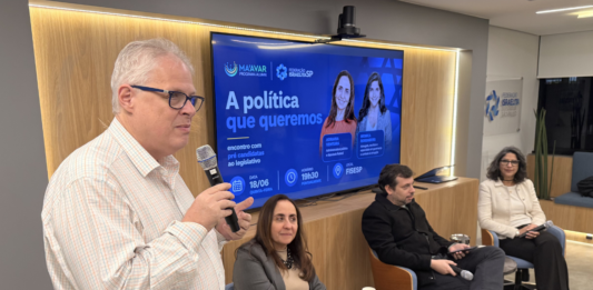 Jovens do Ma’avar participam de encontro com pré-candidatas ao Legislativo