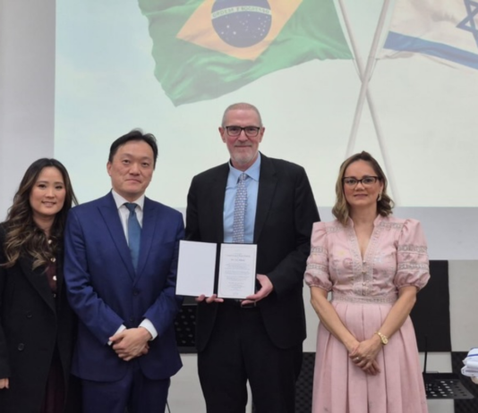Celebração da amizade entre judeus e cristãos marca homenagem ao cônsul-geral de Israel em São Paulo