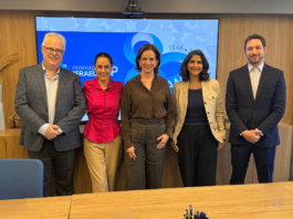 Memória, identidade e inclusão marcam visita de Silvia Abravanel na sede da Fisesp