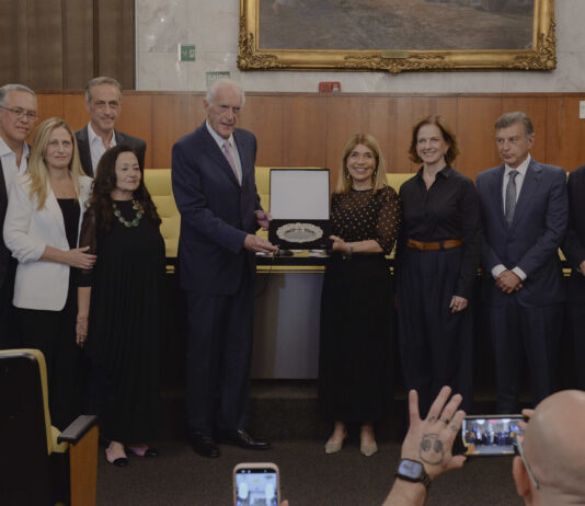Jack Terpins recebe a Salva de Prata da Câmara Municipal de São Paulo