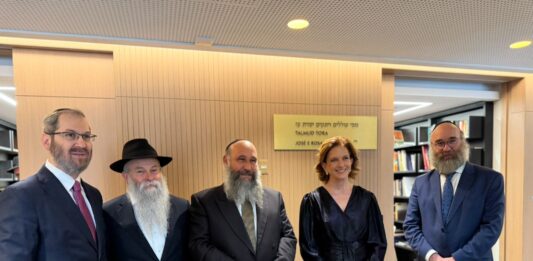 Célia Parnes se reúne com lideranças da comunidade judaica da Ucrânia