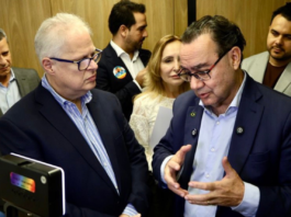 Fisesp entrega a Augusto Cury Carta que propõe compromissos com a comunidade judaica